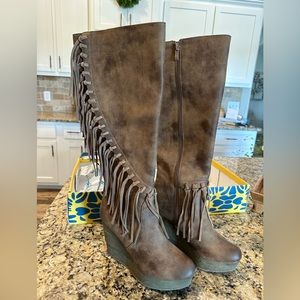 NEW NEVER WORN in the box - Sbicca Vintage Collection Fringe Boots